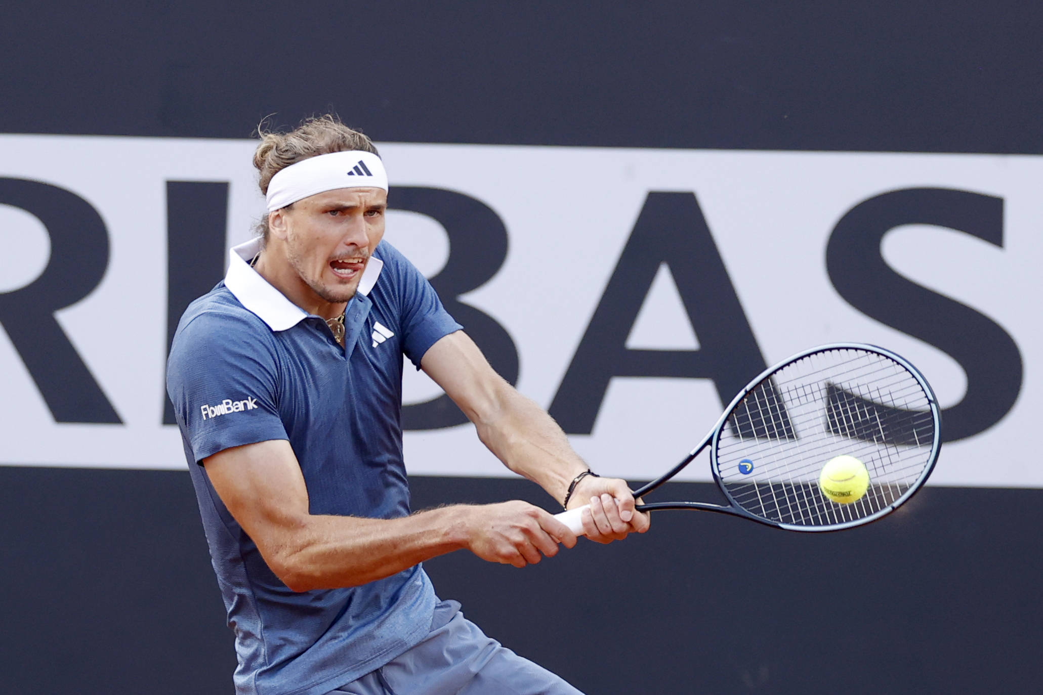 关于西班牙网球队绝杀欧洲网球队，兹维列夫高光表现的信息