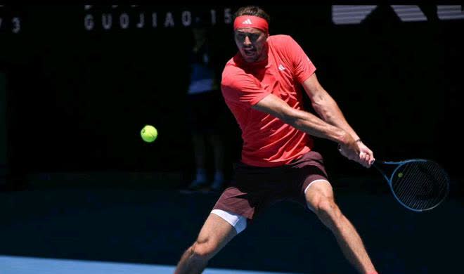 德国网球队鏖战西班牙网球队,兹维列夫高光表现的简单介绍 德国网球队鏖战西班牙网球队,兹维列夫高光表现的简单介绍