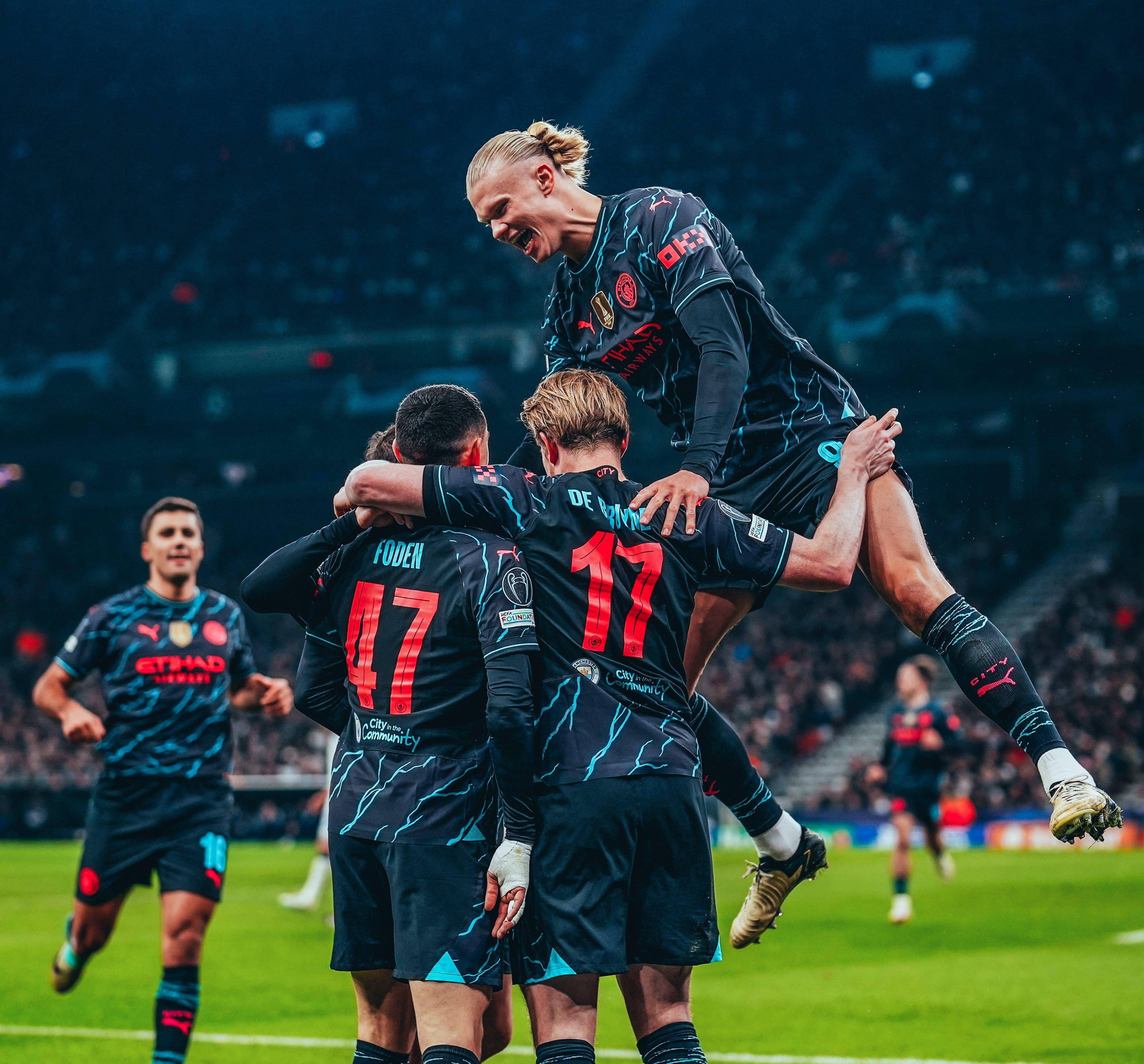 关于曼城再度摧枯拉朽，欧冠冠军榜首？的信息