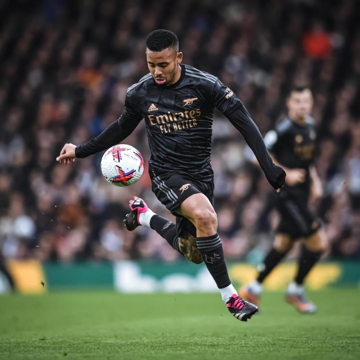 关于阿森纳绝杀莱切斯特城，抢得三分的信息