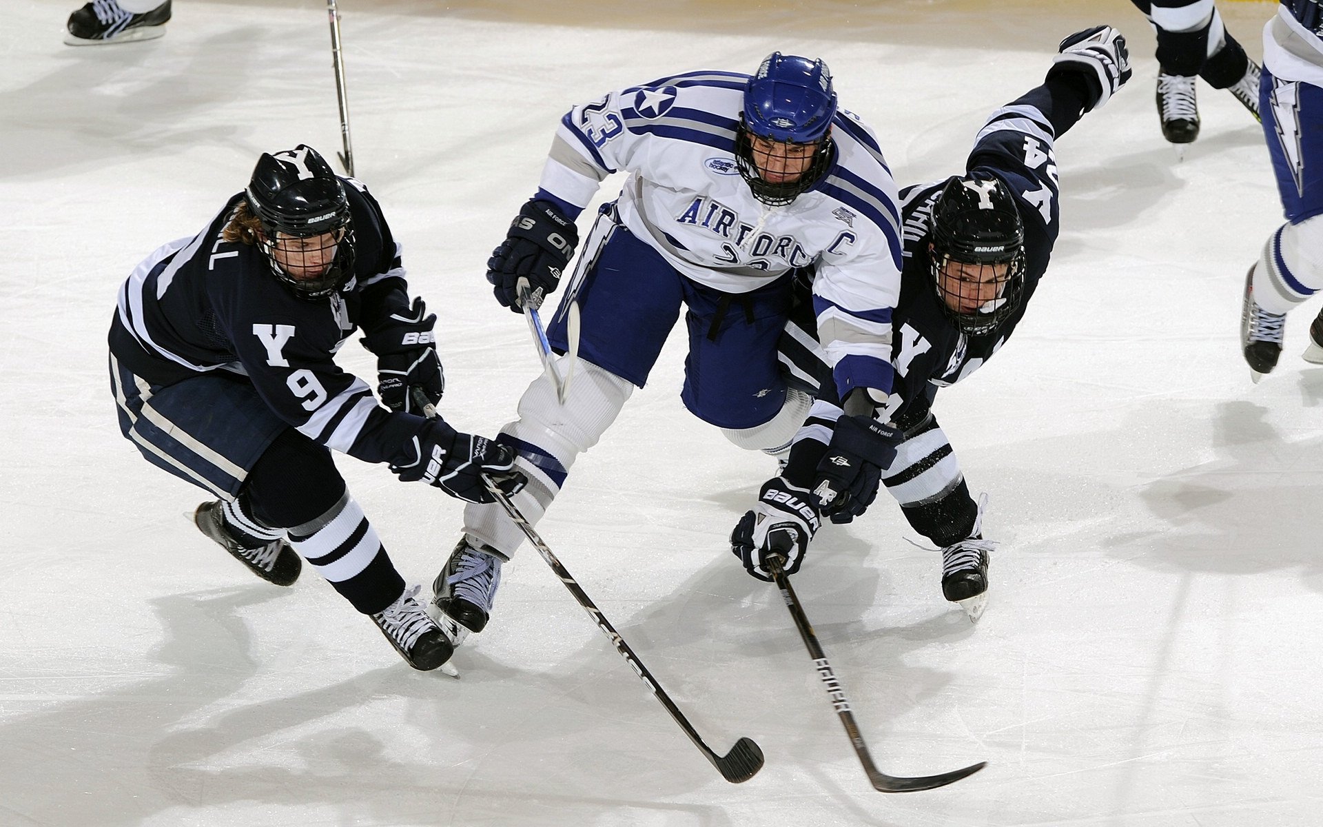 孤胆英雄的证明,利拉德独行侠式演出,率队强势攻克雄鹿堡垒